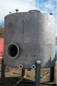 Stainless Steel Tanks;Used 2500 gallon stainless steel vertical storage tank, dished bottom