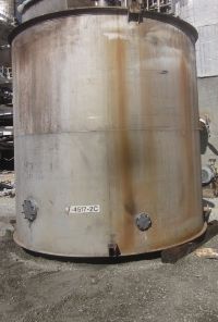 Stainless Steel Tanks:Used 10000 gallon 304 stainless steel vertical mixing tank