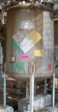 Stainless Steel Tanks:Used 500 gallon vertical 304 stainless steel pressure tank