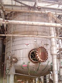 Stainless Steel Tanks:Used 10,500 gallon 316 stainless steel pressure tank with agitator