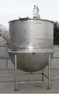 Stainless Steel Kettle: Used Lee 1000 gallon stainless steel hemispherical jacketed kettle with sweep agitator