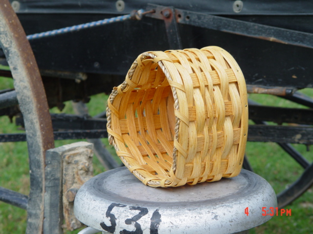 Old Order Amish Handmade Primitive Rustic Collectible Small Country Heart Basket