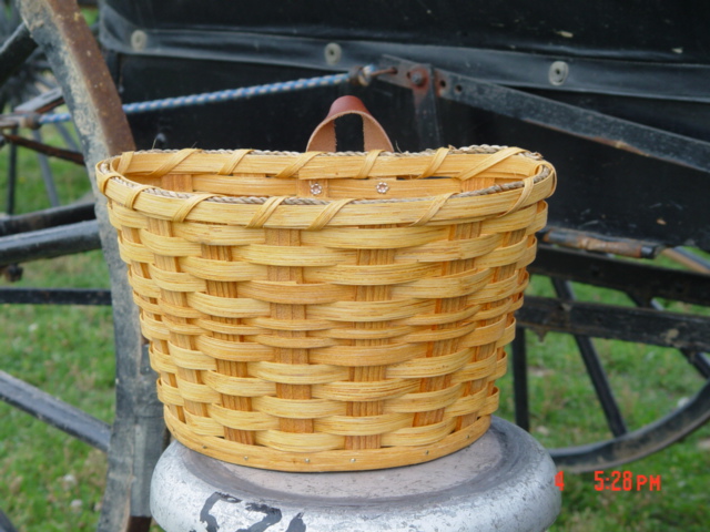 Amish Country Collectible Handmade Small Country Wall Hanger Mail Basket
