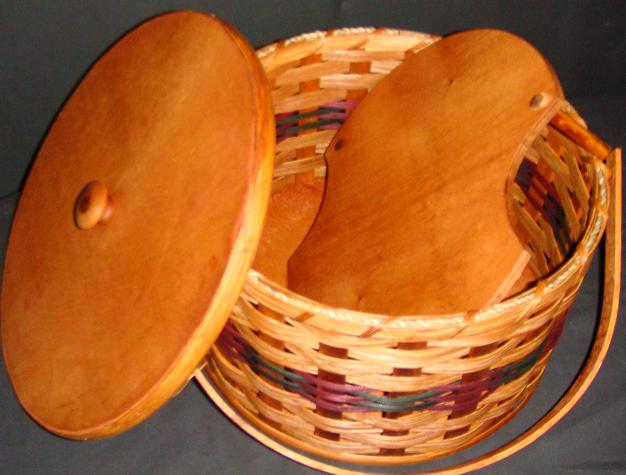 Holiday picnic pie carrier double pie basket