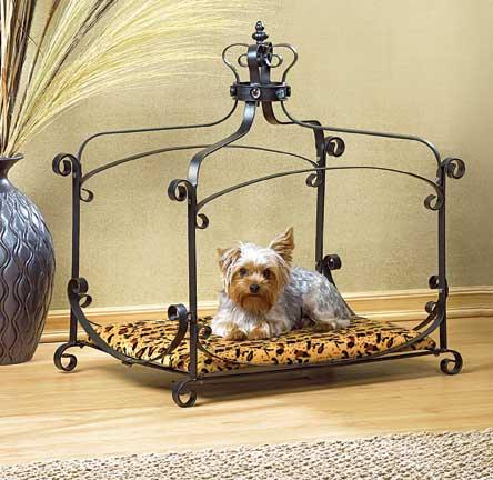 Royal Splendor Pet Bed