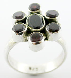 Sterling 925 Silver Garnet Ring G13