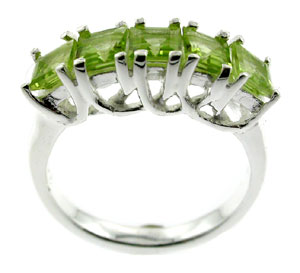 Sterling 925 Silver Peridot Ring ESR3063