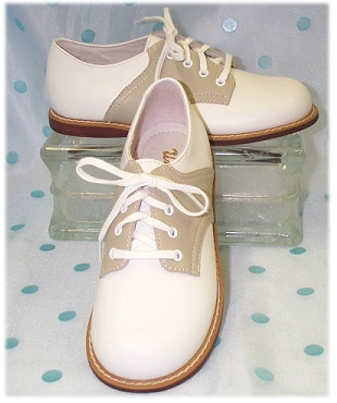 Boys shoes